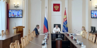 Владимир Путин поручил нарастить производство топлива и сдержать цены - Известно.ру