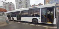 Девушка выпала из автобуса в Саранске - Столица С