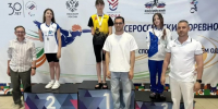 Хабаровские спортсмены взяли медали на чемпионатах России по пауэрлифтингу, стрельбе из лука и плаванию - Телеканал Хабаровск