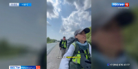 Отважная пара москвичей прошла уже половину пути во Владивосток - ГТРК Владивосток