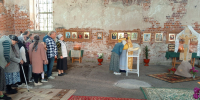 В руинированном Симеоновском храме села Развилье Борского района совершена Божественная литургия - Нижегородская епархия