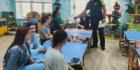 В детском саду № 3 прошло родительское собрание с участием инспектора Госавтоинспекции. - Алексеевский городской округ