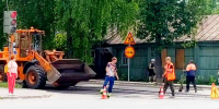 На Волго-Донской - ямочный ремонт, на Шмидта - монтаж дорожных ограждений - KovrovSegodnya.Ru