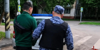 На востоке Москвы сотрудники Росгвардии задержали подозреваемого в незаконном обороте наркотиков (видео) - Росгвардия