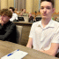 Успешный ученик решает задачи по программированию прямо на приёме в правительстве - Gorod48.ru