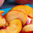 Диетолог Писарева: в день можно съедать до 300 граммов персиков и нектаринов - M24.Ru