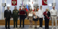 Губернатор Вологодской области передал медаль семье погибшего вологжанина - Вологда.РФ