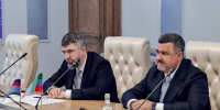 Фёдор Щукин и Роман Новиков обсудили масштабное обновление дорожной сети Дагестана - Махачкалинские известия