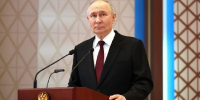 Испанская школьница, написавшая Путину, показала подарок от президента РФ - РТВ-Подмосковье