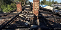 Пожар уничтожил многоквартирный деревянный дом в Володарском округе - фото 3 - vGorodeN.Ru