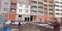 Люлька со строителями сорвалась с высоты шестого этажа в Уфе, двое погибли - Вечерняя Москва