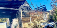 В Аткарске мужчина тушил дом водой из кастрюли: его спасли пожарные - SaratovNews.Ru