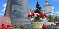 В эти минуты в центре Сызрани вспоминают погибших бойцов - КТВ-ЛУЧ