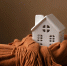 white-house-and-brown-cloth-arrangement - РИА 7 Новостей