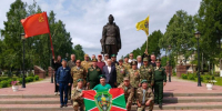 В Заинске отметили День ветеранов боевых действий у памятника Воину-Освободителю - Заинск-информ