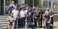 Офицеры регионального управления СК России возложили цветы к памятнику Защитникам Отечества - Следственный комитет
