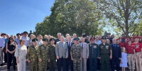 Торжественное возложение цветов ко Дню ветеранов боевых действий: память и благодарность в Аксае - Аксайское городское поселение
