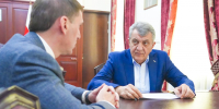 Сергей Меняйло встретился с управляющим ВТБ в СКФО Александром Дыренко - Администрация РСО-А
