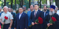 В День ветеранов боевых действий в Подольске возложили цветы к монументам - ТК Кварц