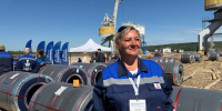 Елена Волик — машинист портального крана грузового причала в Новочебоксарске, единственная женщина среди участников конкурса. - Битва профессионалов на Волге. В Новочебоксарске стартовал I Всероссийский конкурс “Лучший по профессии”:  форум Река - Газета Грани