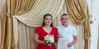 Сразу восемь пар сыграли свадьбу в красивую дату в Морозовске - Bloknot-Morozovsk.Ru