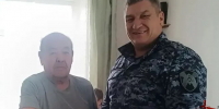 Начальник Кунгурского отдела вневедомственной охраны поздравил ветерана ведомства с 80-летием - Росгвардия