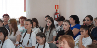 Дню семьи, любви и верности посвятили праздничную встречу в Комплексном центре помощи семье и детям Уссурийска - Администрация Уссурийского городского округа