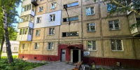В Саратове пожарные вывели ребенка и женщину из плотного дыма в подъезде - SaratovNews.Ru