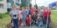 «Серебряные» волонтеры помогают не только фронту, но и родному округу - Министерство труда и соцзащиты