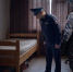 Астраханские приставы достали должника-алиментщика из-под кровати - Punkt-a.info