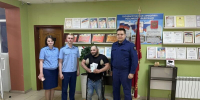В Мордовии работники прокуратуры подарили жителю интерната мобильный телефон! - Столица С