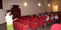 Показ фильма во Дворце Культуры - Дворец культуры