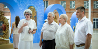 Сенатор РФ Николай Воробьев и министр культуры региона Елена Арбекова посетили выставку «Небесная покровительница» - Тульское музейное объединение