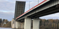 Ладожский мост снова разведут - 47 новостей
