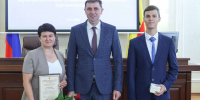 Сергей Петрин встретился с набравшими 100 баллов на ЕГЭ воронежскими выпускниками - Обозреватель.Врн