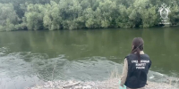 На берегу Енисея в Туве нашли сланец одной из пропавших девочек - M24.Ru