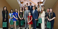 В Пензе ключи от новых квартир получили 14 детей-сирот - Город Пенза