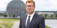 Глава Первоуральска поздравил сотрудников и ветеранов Государственной инспекции безопасности дорожного движения с профессиональным праздником - Администрация г. Первоуральск