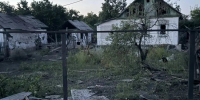Украинские неонацисты нанесли ракетный удар по частному сектору Свердловска в ЛНР - Донецк Медиа