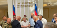 Сенатору Владимиру Киселёву передали народный проект благоустройства городской набережной в Гусь-Хрустальном - Gus-info.Ru