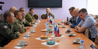 В Нижнем Тагиле вернувшимся с СВО работникам УВЗ помогают адаптироваться к мирной жизни - ИА Все новости