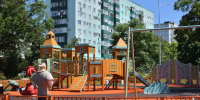 В столице Адыгеи завершается реконструкция детской площадки в микрорайоне Восход - Советская Адыгея