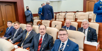 В основном рассмотрели законопроекты, внесенные губернатором - КПРФ