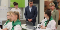 Труд – всему голова. Губернатор Дмитрий Махонин побывал на ведущем агропредприятии Кунгурского округа - Медиацентр Мой район