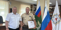 Главный судебный пристав Нижегородской области поздравил сотрудника службы с юбилеем - УФССП Нижегородской области
