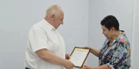 Депутат Зюзин взял под контроль обращения жителей Усть-Лабинска и помог школе №1 - Газета Кубань Сегодня