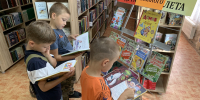 В Никольской библиотеке прошла выставка «Радуга книжного лета» - РузаРИА