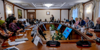 Губернатор Ленинградской области Александр Дрозденко встретился с Губернатором штата Нигер Федеративной Республики Нигерии Мохаммедом Умару Баго - Комитет по внешним связям