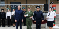 Глава Рашид Темрезов поздравил военнослужащих по призыву Пограничного управления ФСБ России по КЧР с окончанием службы - Правительство Карачаево-Черкесской Республики