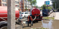 За июнь с благовещенских улиц откачали больше двух тысяч «кубов» дождевой воды - ИА Порт Амур